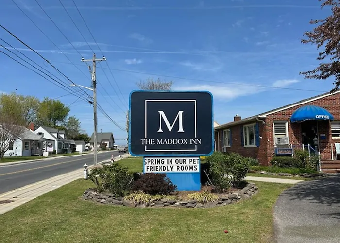 Pet Friendly hotel: The Maddox Inn