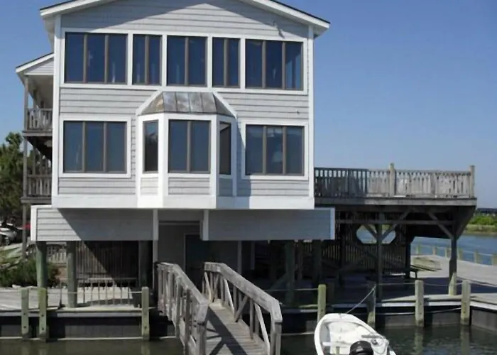 Hotel with Tennis: Island Resort